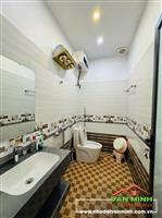 Bán nhà Ngô Gia Tự ngõ nông rộng có chỗ để oto