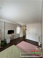 - Bán nhà đường Chợ Hàng, Hồ Sen, Dân Lập Hải Phòng  - Diện tích: 75m² 