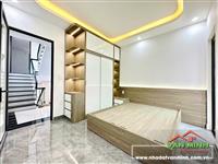 - Vị Trí Nhà Bán Khu THIÊN LÔI - AONE - ĐƯỜNG ĐỒNG THIỆN. - Dt: 46m + 8m sân riêng  - 3,5 tầng mái bằng, sân cổng rộng gần 3m