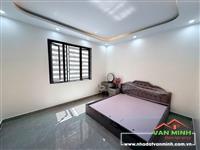 - Nhà ngõ 107 Đình Đông Lê Chân Hải Phòng. - Xây dựng 3 tầng 3 ngủ, phòng thờ, sân phơi. - Ngõ 2 ngoặt tới nhà  - Bìa đỏ GPXD