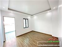 Mặt ngõ Hồ Sen oto vào nhà