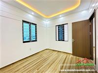 Bán nhà Hồ Sen sau nhà Mặt Đường