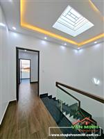 - Siêu phẩm 65,6m² xây 4 Tầng khép kín. - Nhà khu Thiên Lôi ô tô vào nhà. 