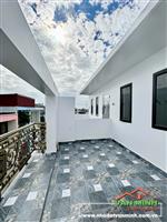 Thiên Lôi Aeon ôtô vào nhà 