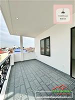 Bán nhà đẹp sân cổng phố Chợ Hàng - Hồ Sen - Lê Chân Hp