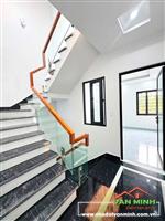 Nhà Đẹp xây mới- Ô Tô vào tận nhà- Khúc Thừa Dụ