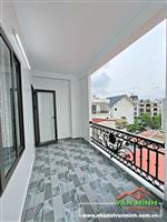 - Bán nhà cạnh khu TĐC A51 Hồ Sen Hải Phòng.