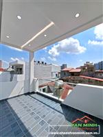 - Nhà 4 tầng gần đường Lạch Tray Hải Phòng.