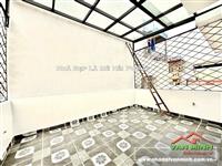 Bán nhà đẹp sân cổng độc lập phố Hồ Sen, Lê Chân, Hải Phòng