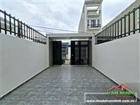 - Bán nhà tuyến 2 Đường Thiên Lôi  Hải Phòng  - Diện tích: 141m² xây 4 tầng. - Sân cổng để ô tô. Sân vườn cây sau nhà Hồ Cá. 