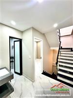 Miếu Hai Xã - Chợ Hàng sân cổng dãy nhà Cao Cấp