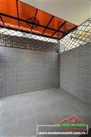 Bán Căn Nhà Sân Cổng Ngay Hồ Sen- Chợ Hàng