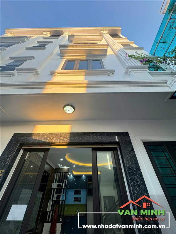 SAU NHÀ MẶT ĐƯỜNG NAM TRUNG HÀNH HẢI PHÒNG.