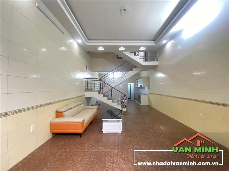 Bán nhà mặt đường Chợ Hàng, Lê Chân, Hải Phòng