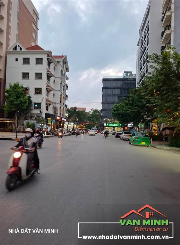 - Nhà dân bán đường Tô Vũ ngõ 193 Văn Cao Hải Phòng. 