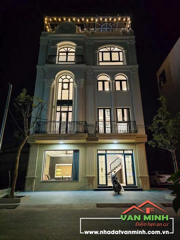 - Nhà nằm ở vị trí đẹp nhất TDC Tam Kỳ , đường thông - Vỉa hè rộng thoáng ngang 9m. 