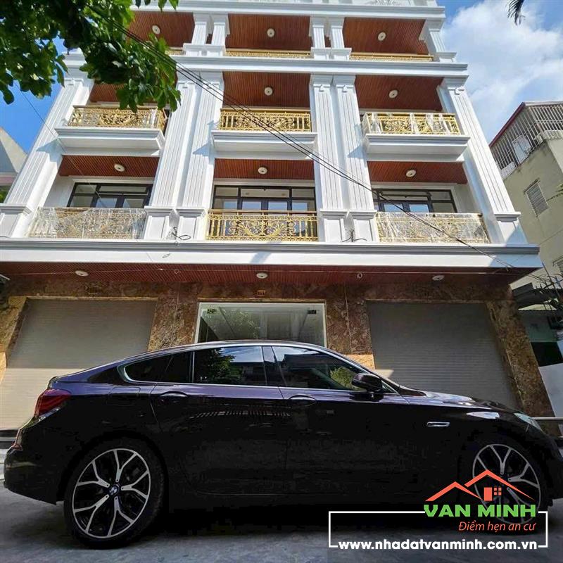 - Còn 1 căn 80m2 thang máy phố Đinh Nhu Lê Chân. 