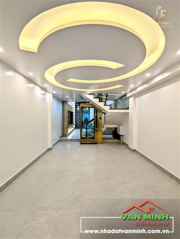 Thang máy mặt ngõ khu Lê Chân oto đỗ cửa