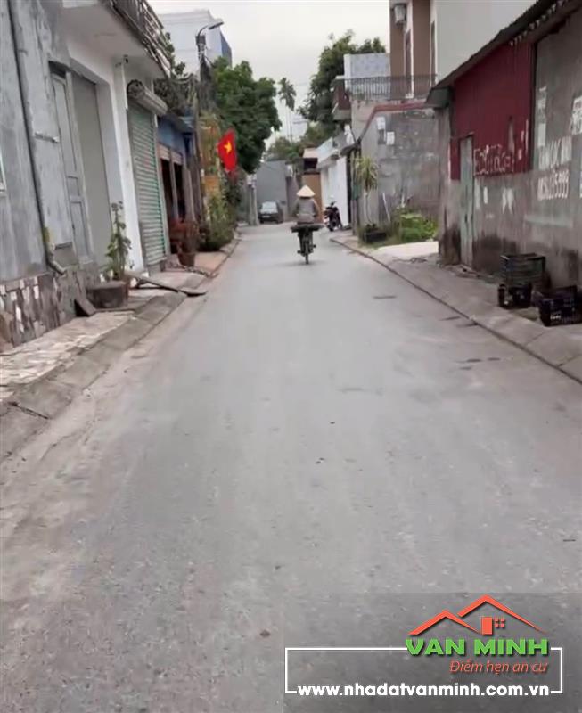 - Bán Lô đất vị trí siêu nông, siêu đẹp, 2 mặt thoáng, ngay giáp Golden Point, khu nhà ở Xã Hôi, đường vành đai , Đồng Hoà. ☘