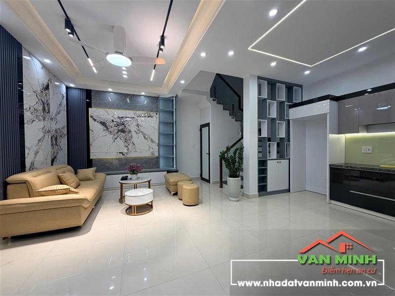 Chính chủ bán nhà trong ngõ Phạm Hữu Điều