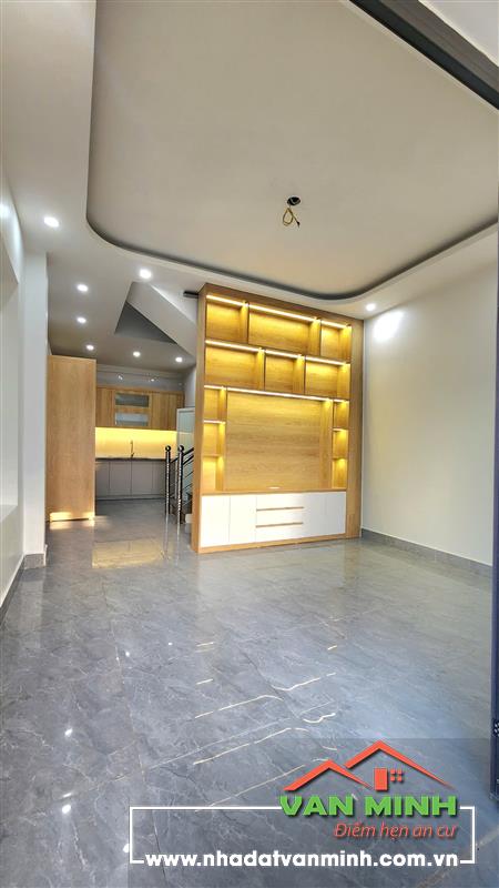 NHÀ PHỐ KHÚC THỪA DỤ THÔNG KHÚC HẠO - THIÊN LÔI