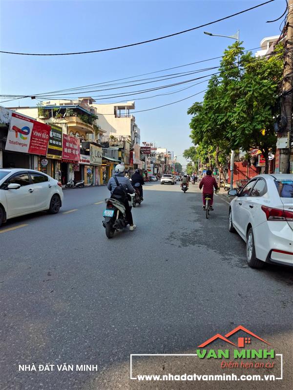 Căn nhà mặt đường Miếu Hai Xã Lê Chân. - 4 tầng kinh doanh buôn bán sầm uất  - Diện tích 52m² Hướng Bắc  - Kết cấu 4 tầng 4 n