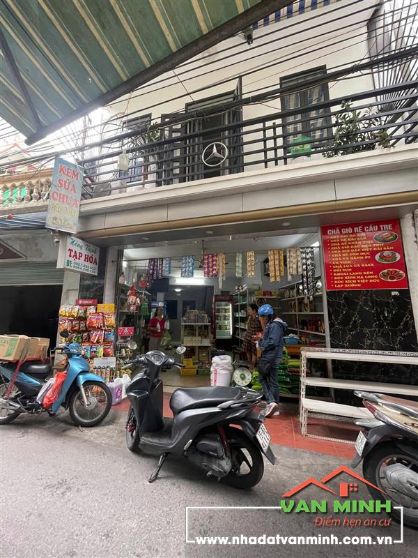 - NHÀ MẶT CHỢ CỘT ĐÈN  - DƯ HÀNG . - 65 m² Mặt tiền rộng đang kinh doanh 