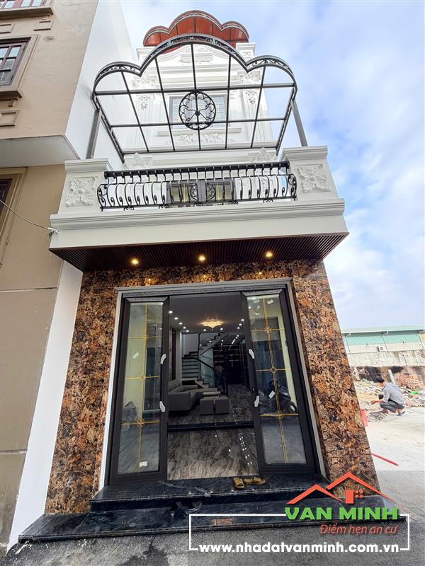 - Bán Nhà 4 Tầng khu TĐC Sao Sáng đường Ngô Gia Tự. - Diện tích: 60m2 x 4 tầng - Công năng: 4 ngủ 3vs, phòng khách, phòng bếp