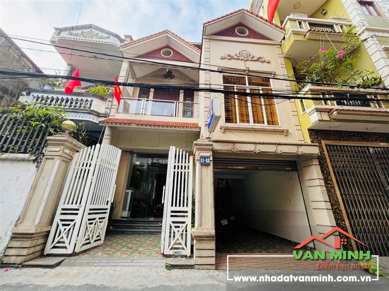 Bán nhà số 11 + 13/ 658 Nguyễn Văn Linh, Lê  Chân, Hải Phòng