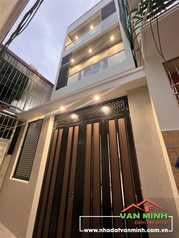 Bán nhà đẹp sân cổng khu vực Trần Nguyên Hãn, Lê Chân, Hải Phòng