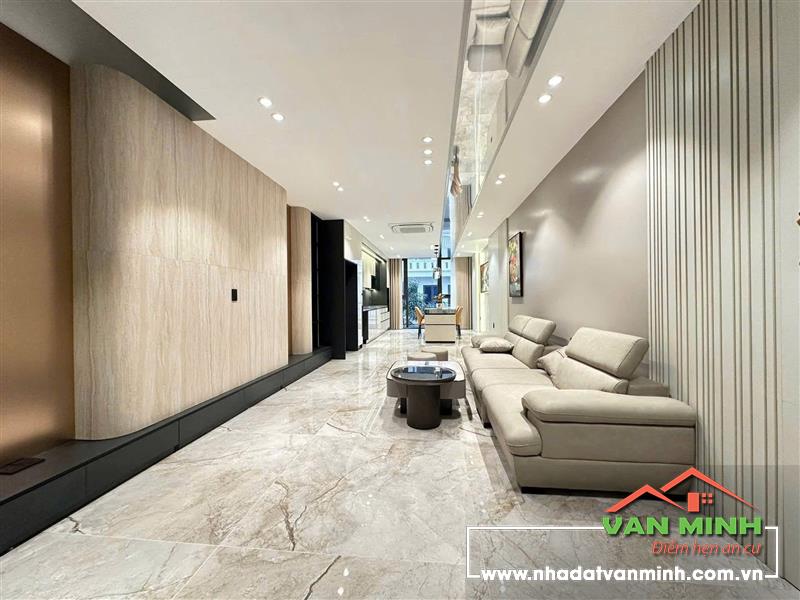 Bán căn nhà 7 tầng thang máy Khu phân lô ở Thiên Lôi - Aeon Mall. - Xây mới độc lập 60m² - Ngang gần 4,5m đường 12m - Có 2 ph