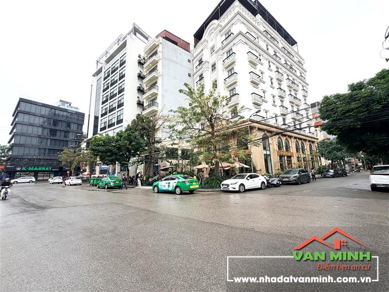 Bán đất lô góc xây khách sạn mặt đường Phụng Pháp - 193 Văn Cao