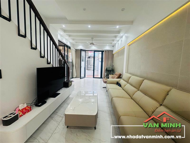 Bán nhà số 11/100 Hồ Sen, Lê Chân, Hải Phòng