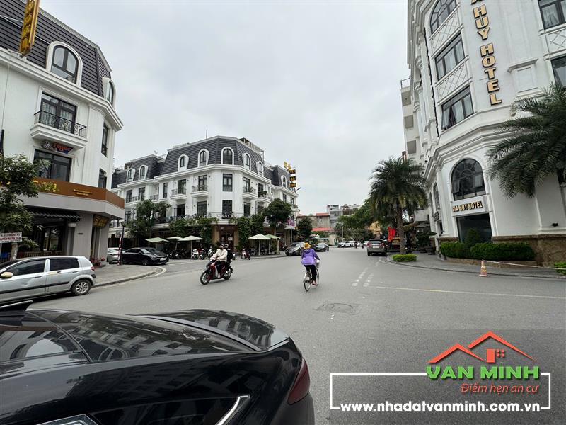 Bán nhà Lô Góc mặt đường Nguyễn Tất Tố (Võ Nguyên Giáp), Lê Chân, Hải Phòng