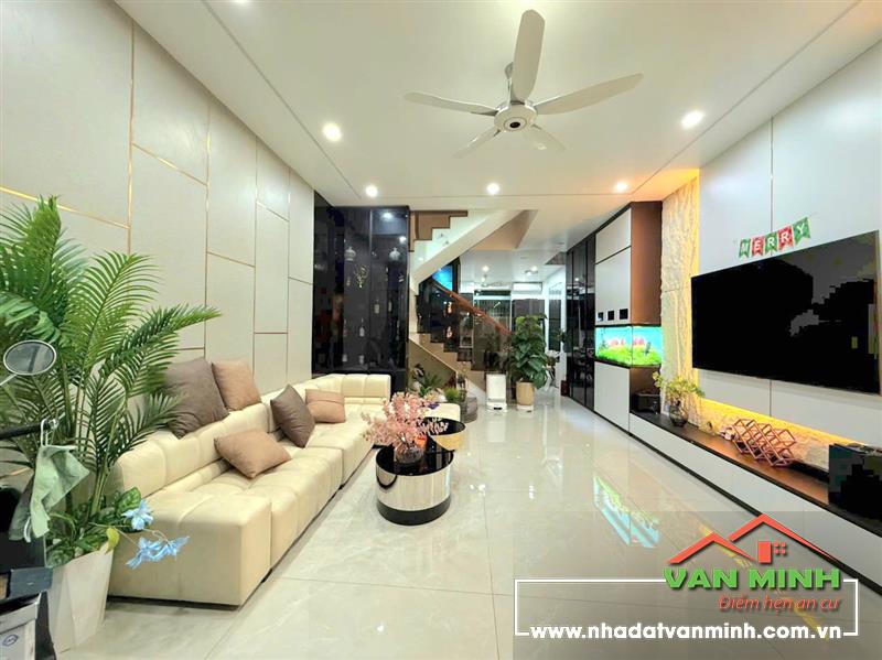 Nhà Hoàng Huy maill đường Võ Nguyên Giáp Lê Chân Hải Phòng  - Hoàn thiện Full luxury thang máy xịn đét khách chỉ việc xách va