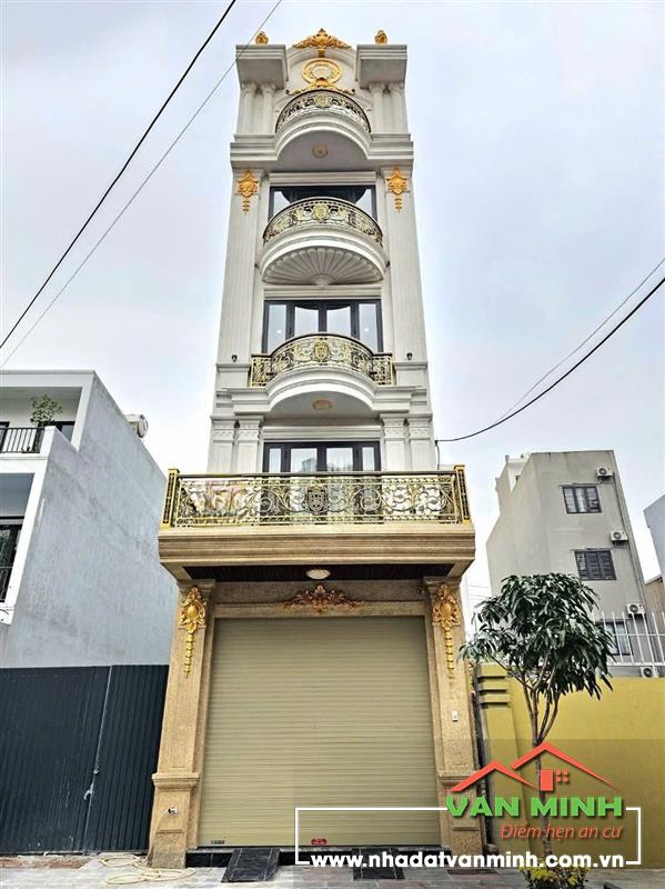 - Nhà mặt đường phường Lê Chân Hải Phòng. - Ngay Hoang Huy Comerce, Y Học Biển. AEON MALL đường Võ Nguyên Giáp. - DT: 89m2 xâ