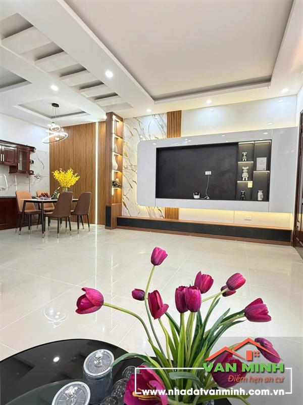 - Bán Nhà 3 tầng Miếu Hai Xã Lê Chân Hải Phòng.  - Ngõ to 2,3m đều ,nhà cách mặt đường Miếu Hai Xã đúng 50m!  - Ngõ văn minh 