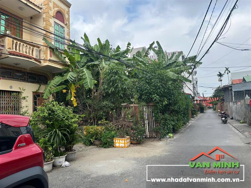 Bán đất lô góc Nguyễn Văn Hới - Chia 3 lô không mất đất