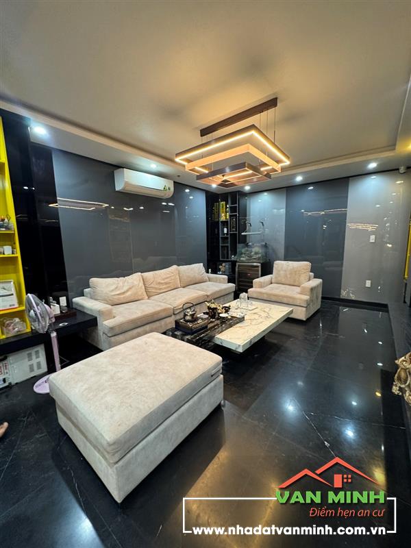 Bán căn hộ chung cư SHP Plaza 3 phòng ngủ 138m2