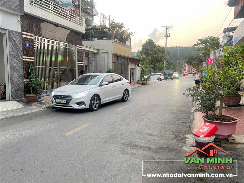 Bán đất mặt đường Nguyễn Thiên Lộc - 90,85m2 ngang 4,5m