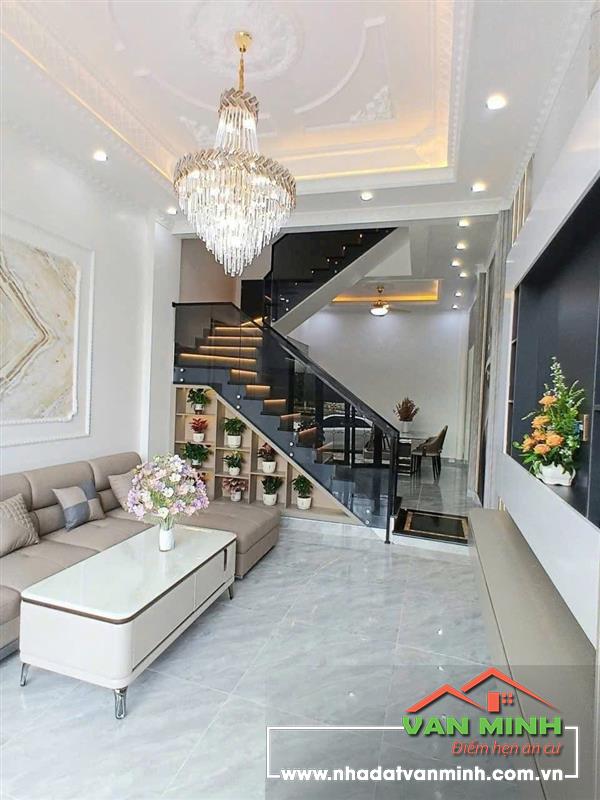 Bán nhà mặt đường Nguyễn Văn Linh, Lê Chân, HP