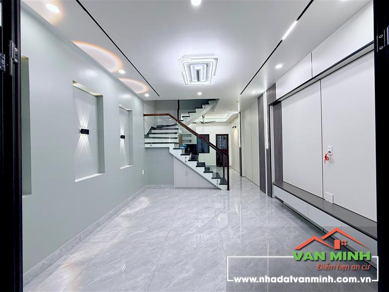 Bán nhà Trung Lực 4 tầng oto đỗ tận cửa