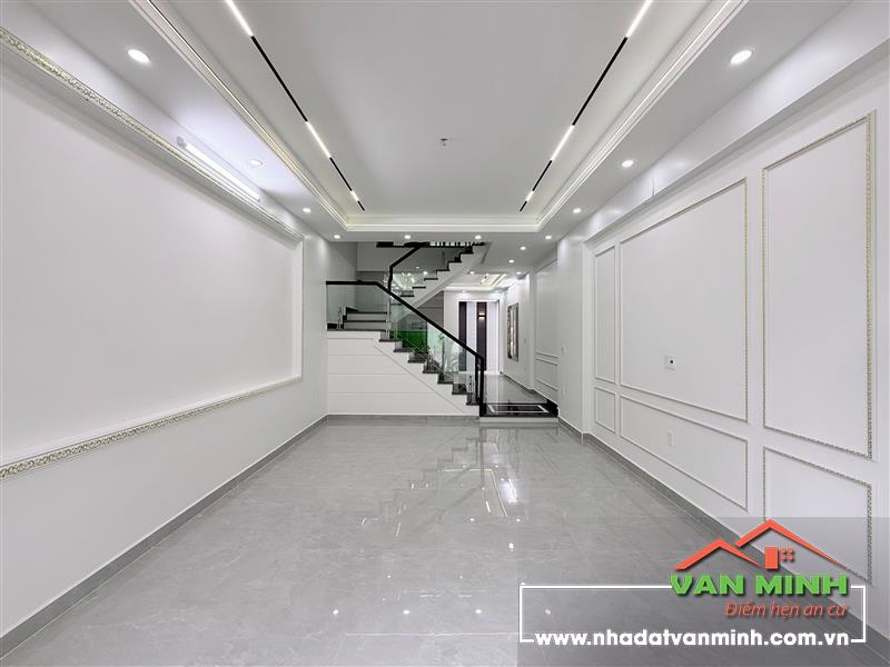 Bán nhà Đằng Hải 4 tầng xây mới độc lập ngõ oto