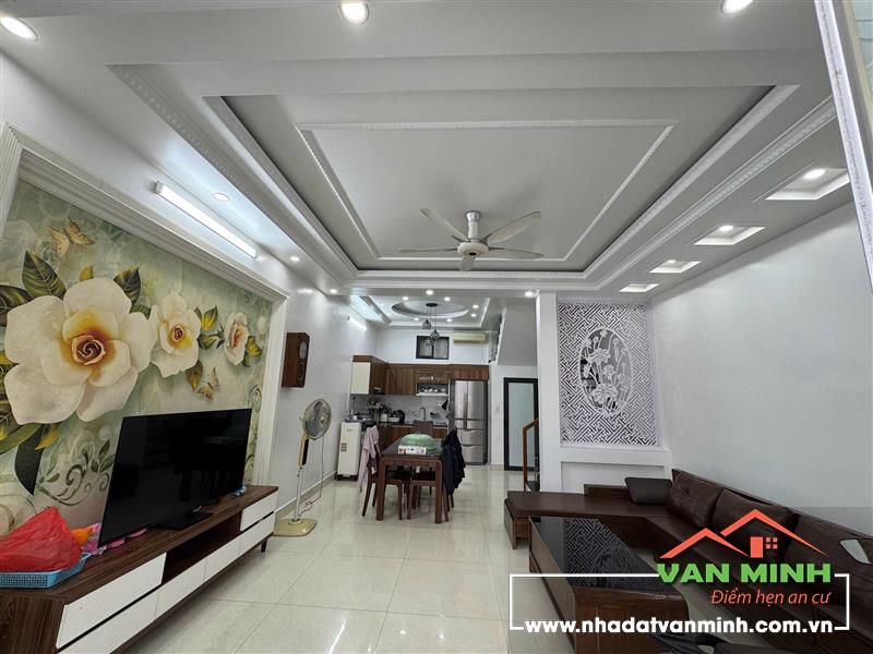 Bán nhà Trung Lực ngõ nông oto đỗ cửa