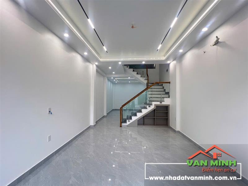 Nhà 4 tầng mặt đường Trữ Khê - gần ngã 6 Quán Trữ - Đường 7m