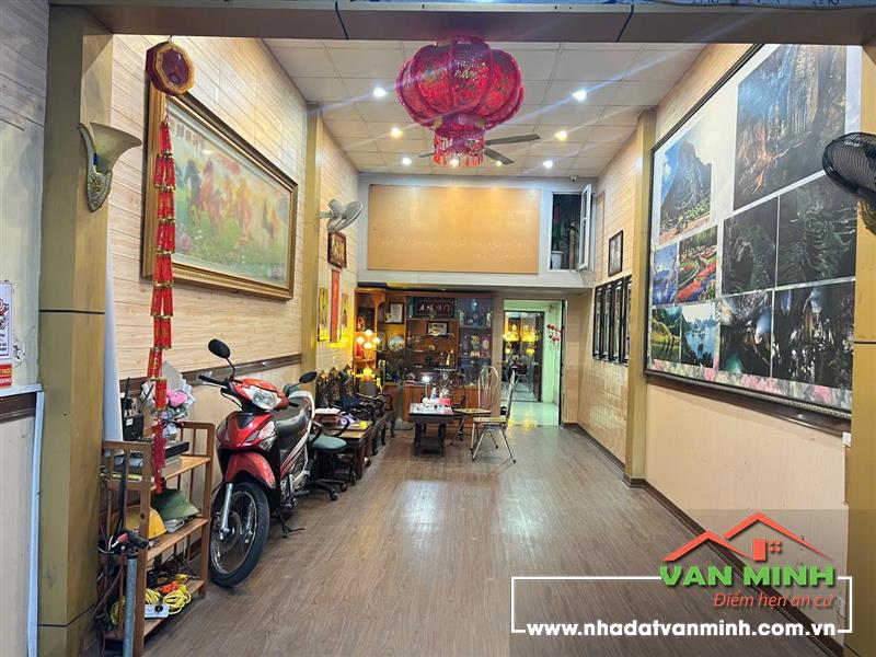Nhà mặt đường Lê Duẩn - 95m2 - Vị trí đẹp