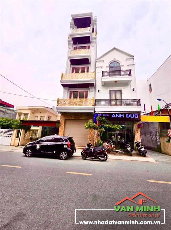 Nhà Mặt Đường Aeon