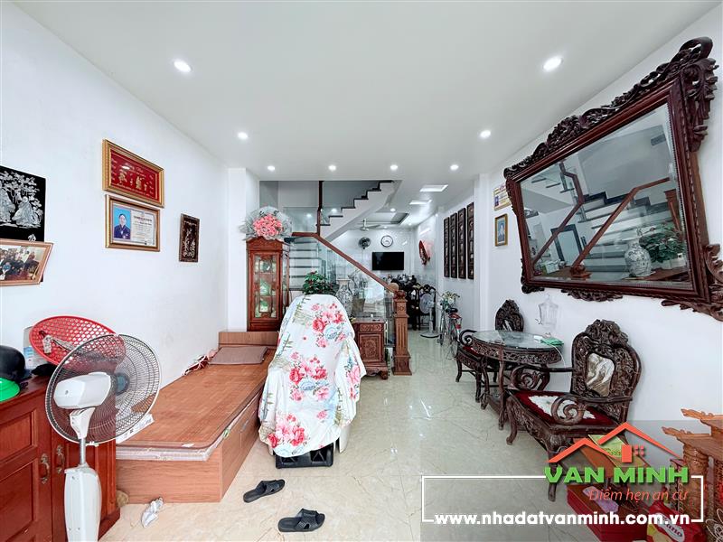 Bán nhà TĐC Sao Sáng, 4 tầng dân xây độc lập