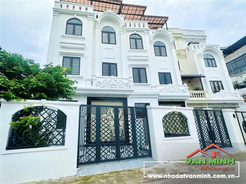 Bán nhà số 15B và 15C mặt đường Hồ Đá, phường Hồng Bàng (Sở Dầu), Hải Phòng