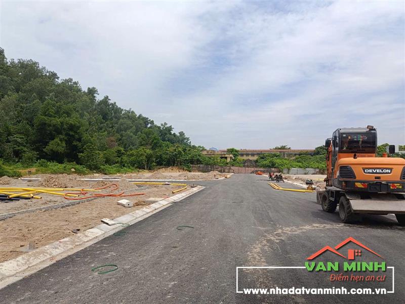 90m2 đất đấu giá ngõ 402 Trần Nhân Tông - Ngang 5m - Đường 13m